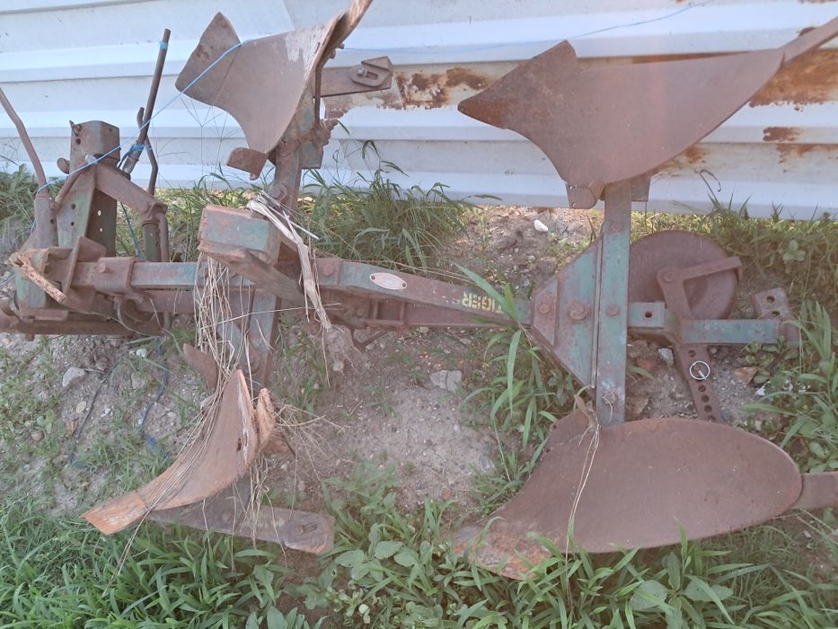 Roti tractor 36 12.4 anvelope cauciucuri plug