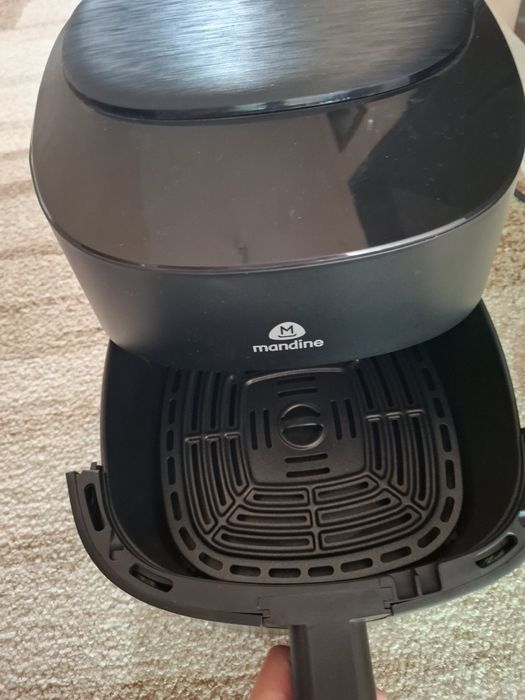Нов air fryer Mandine