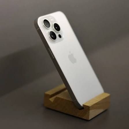 Iphone 15 pro 128gb white titan