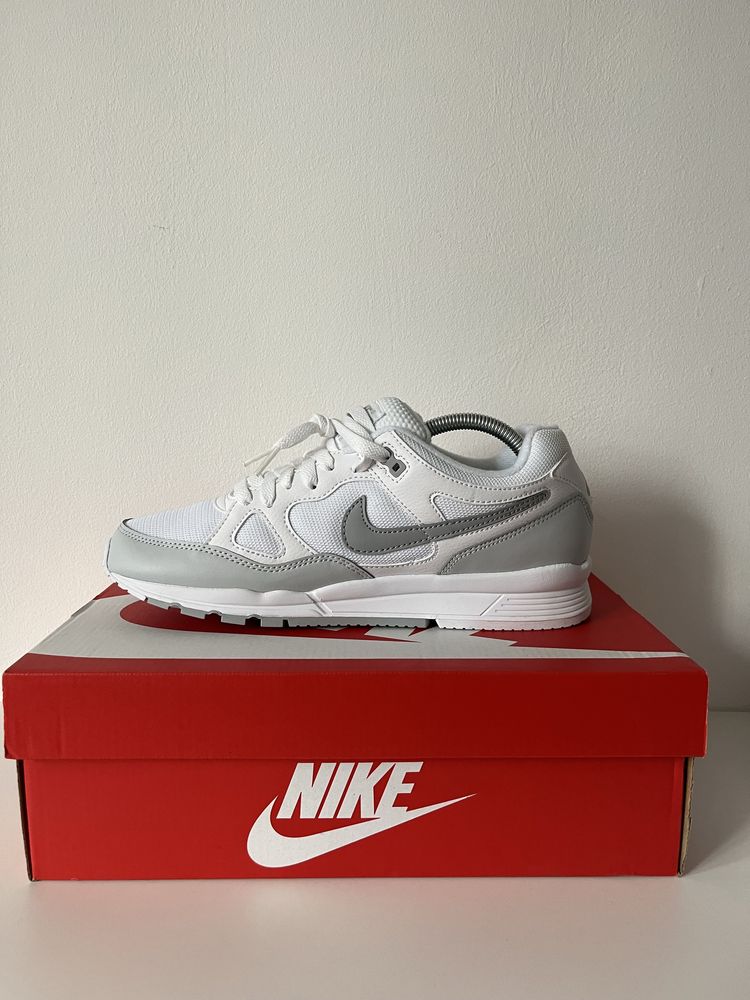 Adidasi Nike Span 2