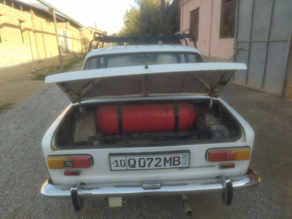 Jiguli 01 sirochna sotilad matori yaxshi faqat gazda yurad benzin yoq