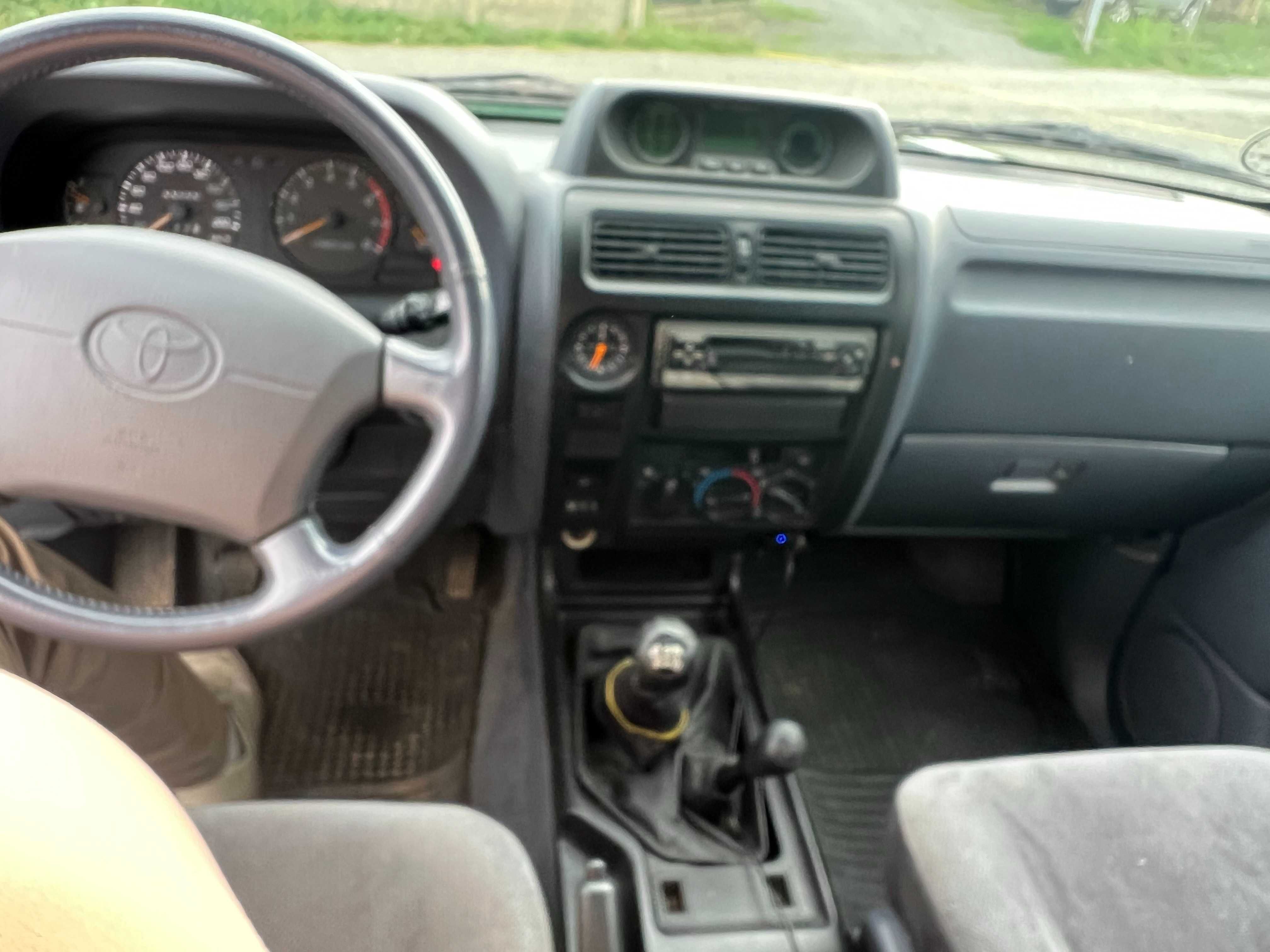 Toyota Land Cruiser 3.4 benzina, autoutilitara N1