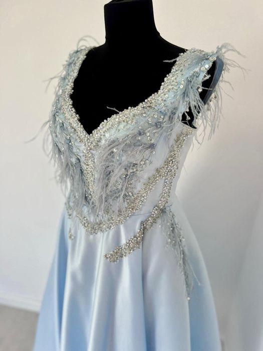 Vand rochie deosebita