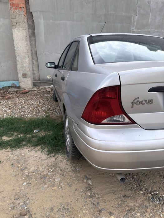 Vănd ford focus mk1 20 benzină cu toate actele valabile fiscal pe loc