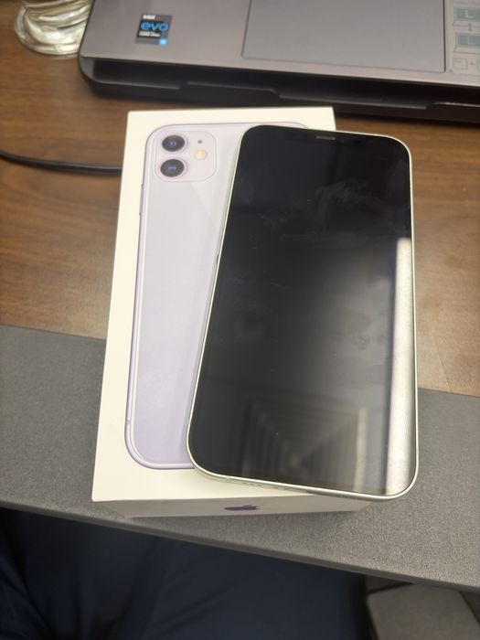 Продам iPhone 11 64Gb Purple