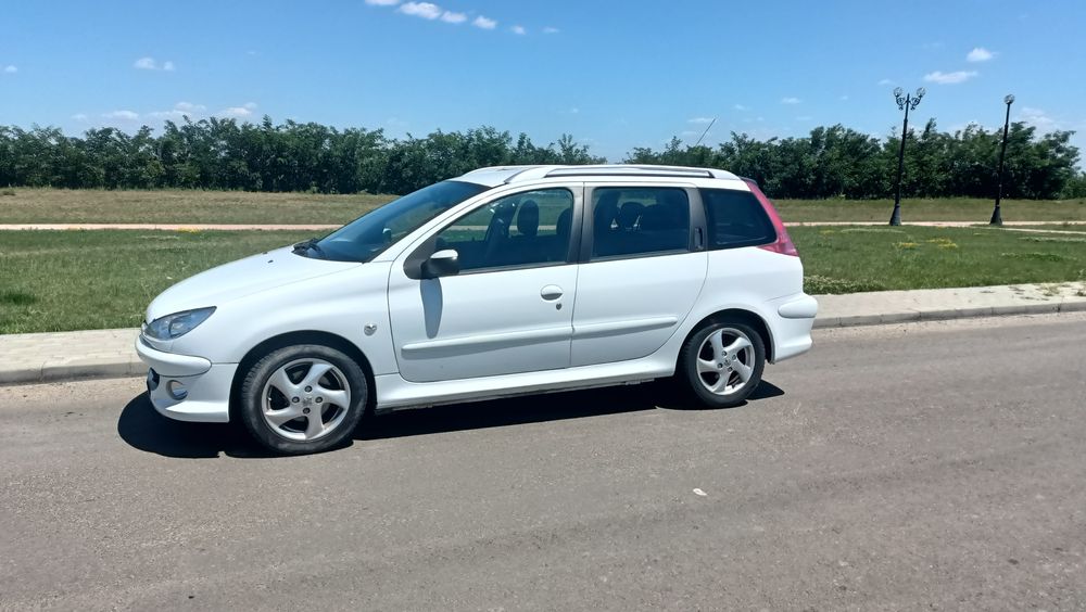 Peugeot 206 sw 1.4 benzina