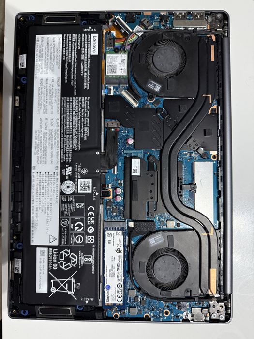 Laptop LENOVO IdeaPad Pro 5 14IRH8