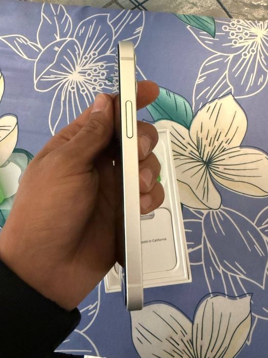 iPhone 12 mini sotiladi