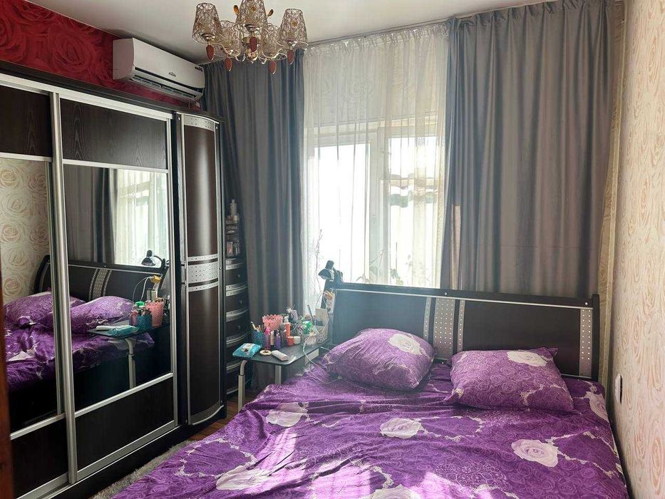 Юнусабад 14квартал.Продам 3 комн. квартиру на 4 этаже 5этажного дома.
