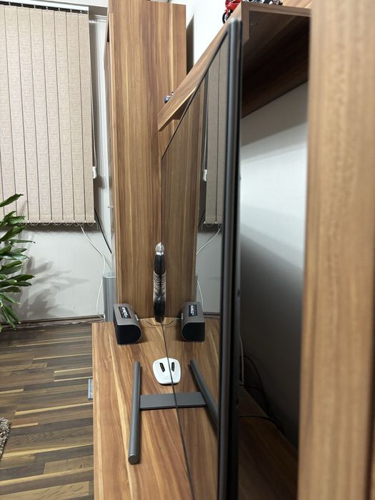 LED телевизор Hitachi