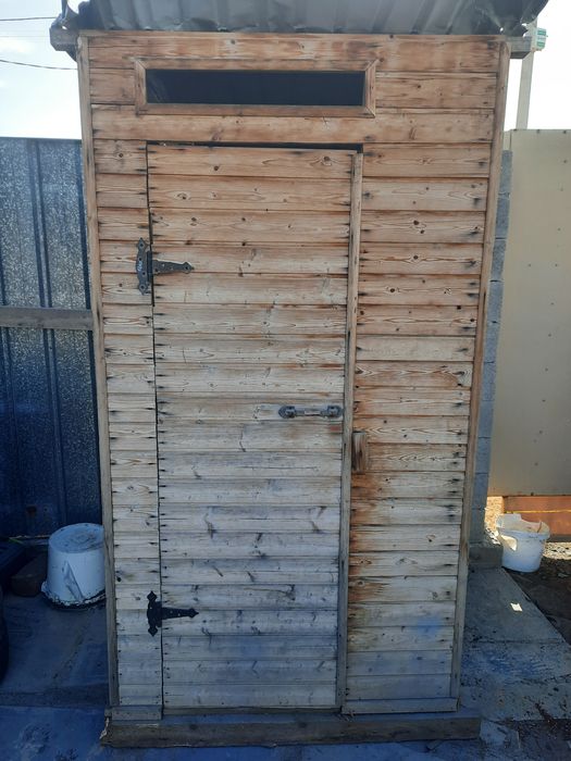 Продам уличный туалет