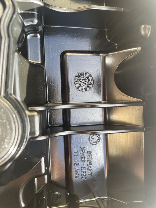 Капак клапани за BMW B57 g30 g11 g20
