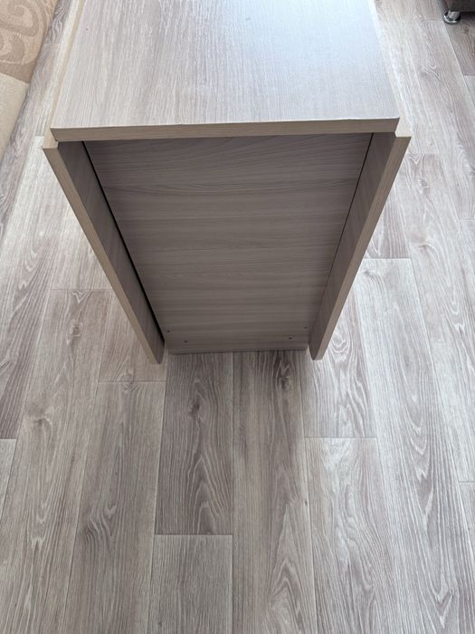 Стол раскладной в хорошем состояний