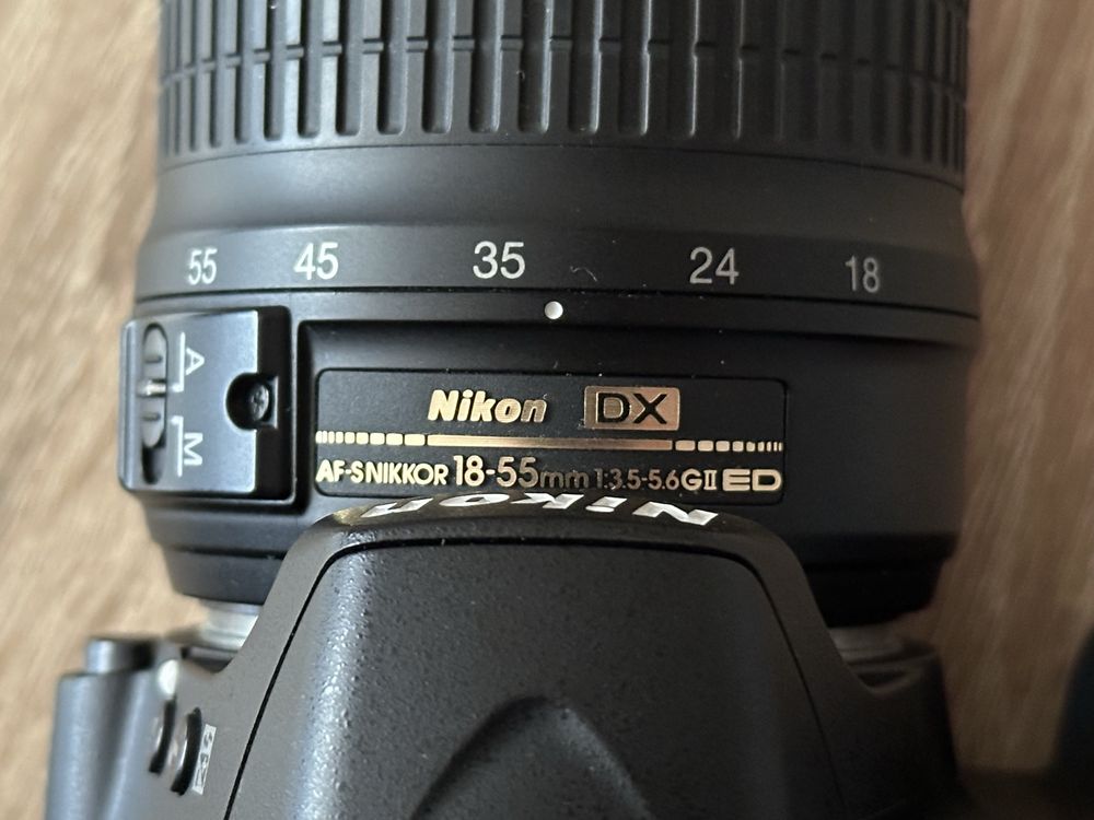 Nikon D3200 cu geanta cadou