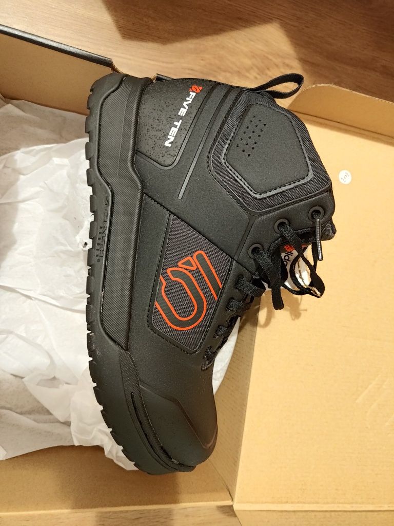 Adidasi Originali Adidas Five Ten Impact Pro MID 5.10
Autentici ,Model