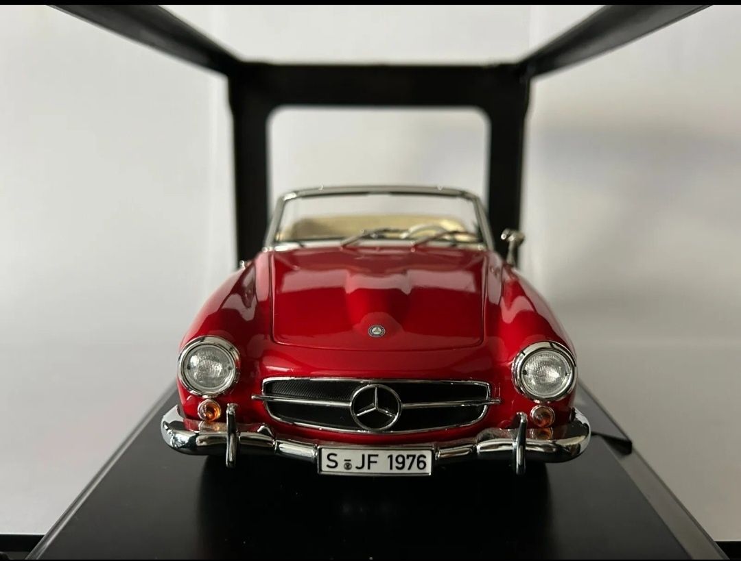 Модел Norev 1:18 Mercedes-Benz 190 SL 1957