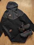 Hanorac nike tech syna world