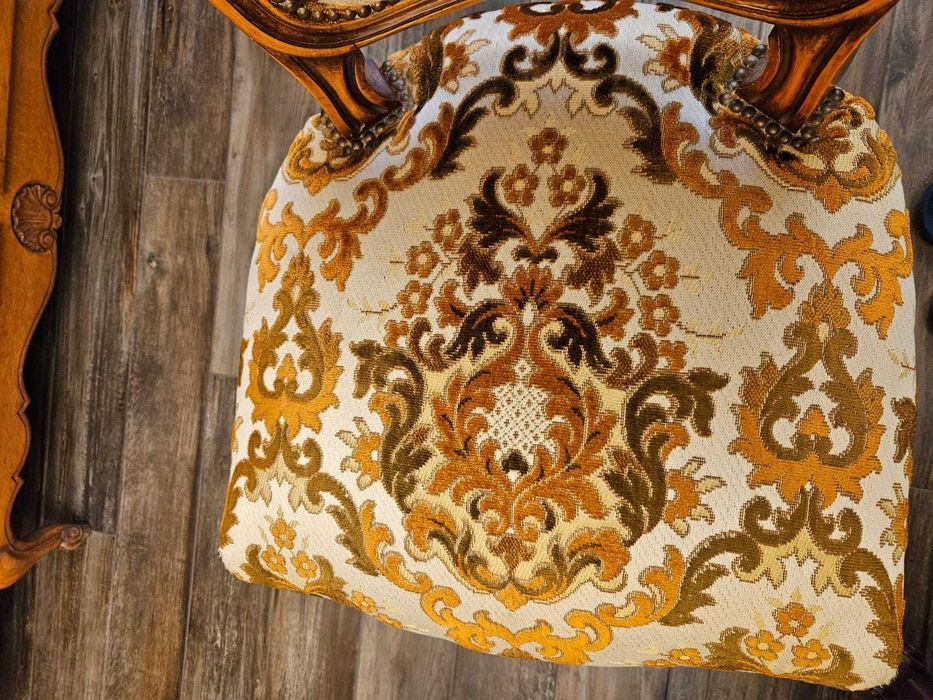 Комплект старинни столове "Луй XV"