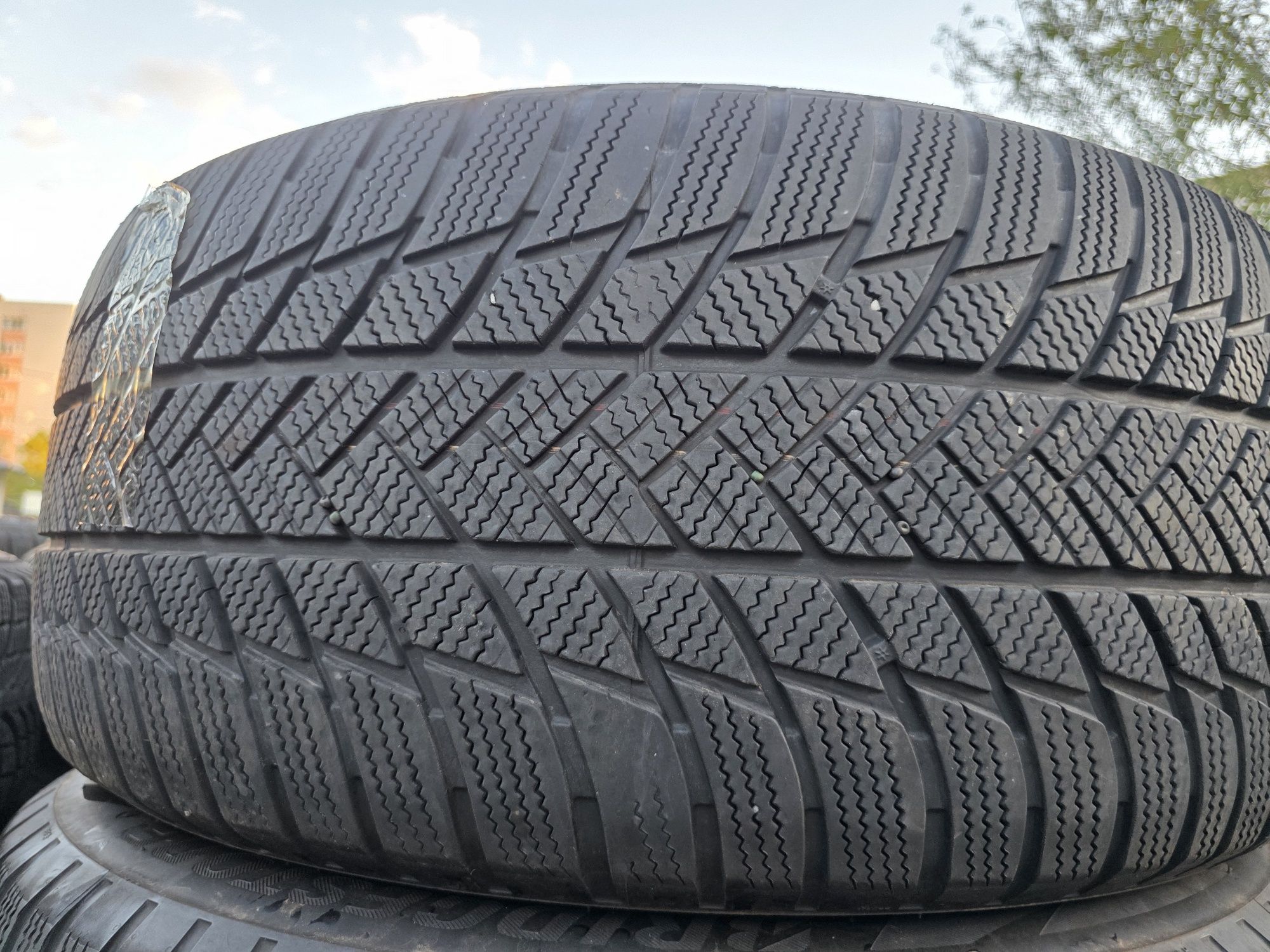 4бр Зимни гуми 265 50 19 - Bridgestone Runflat