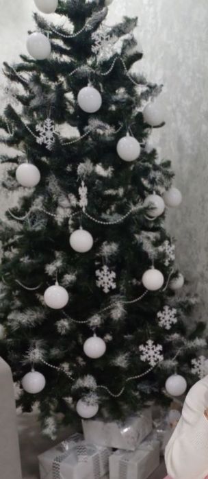 Продам елку искусственную ПВХ 165 см