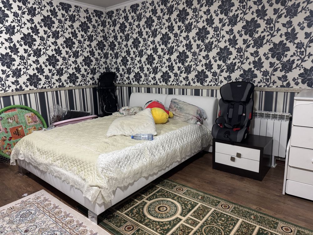 Продается спальняюый гарнитур