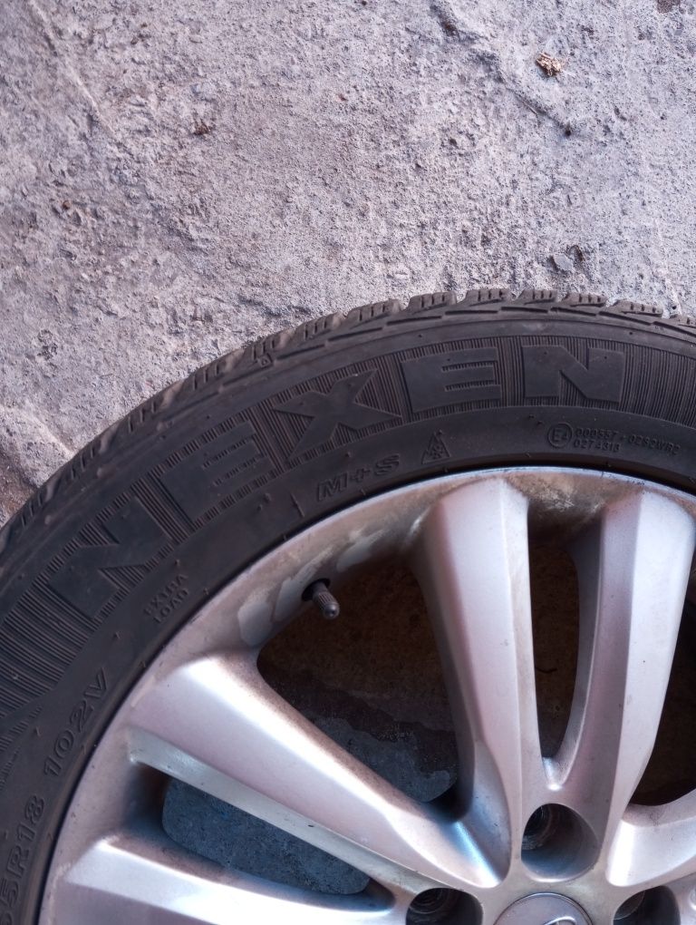 Джанти с гуми за Хюндай 18" 5х114.3