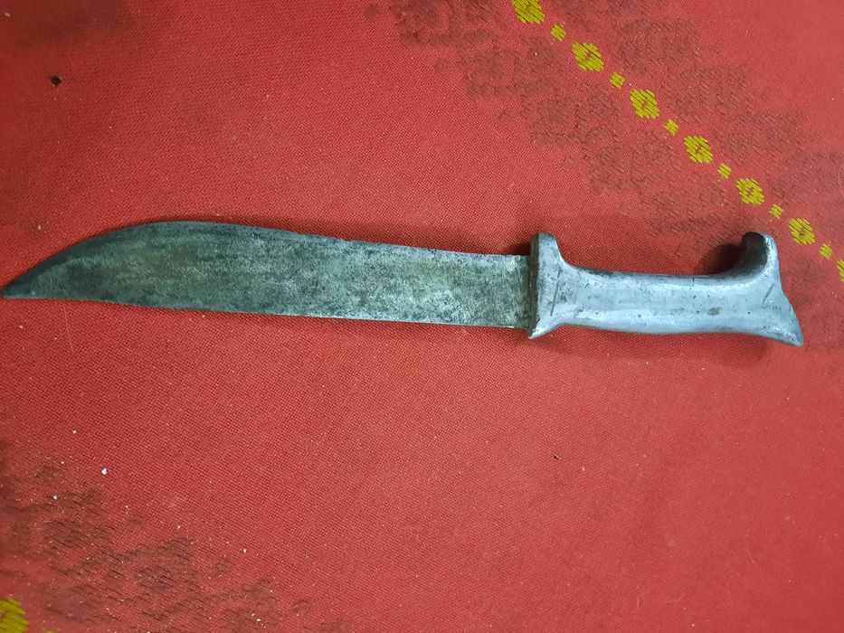 Стар нож с алуминиева дръжка