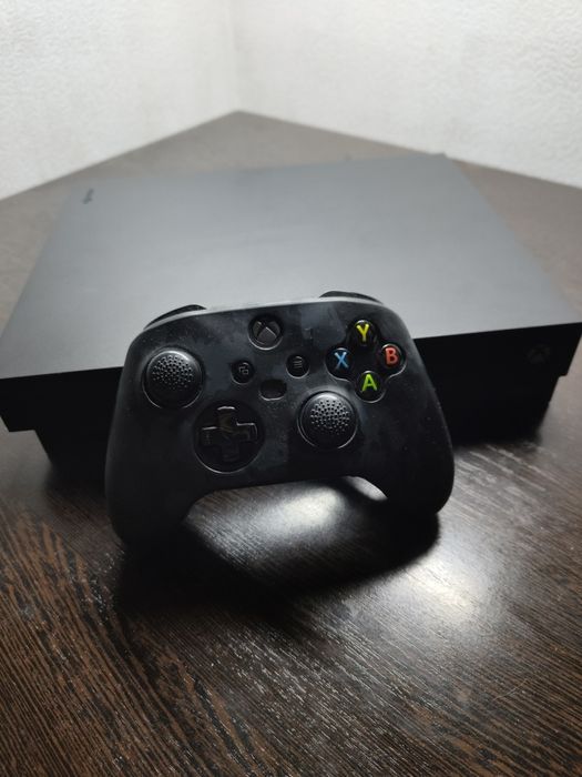 В продаже Xbox one x
