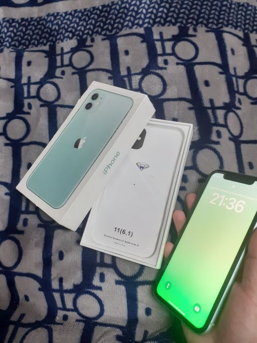 Продаётся Айфон 11