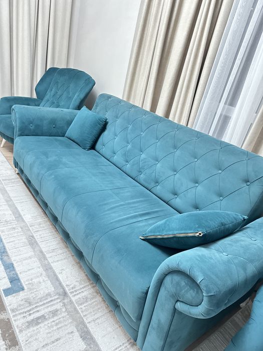 Диван и два кресла