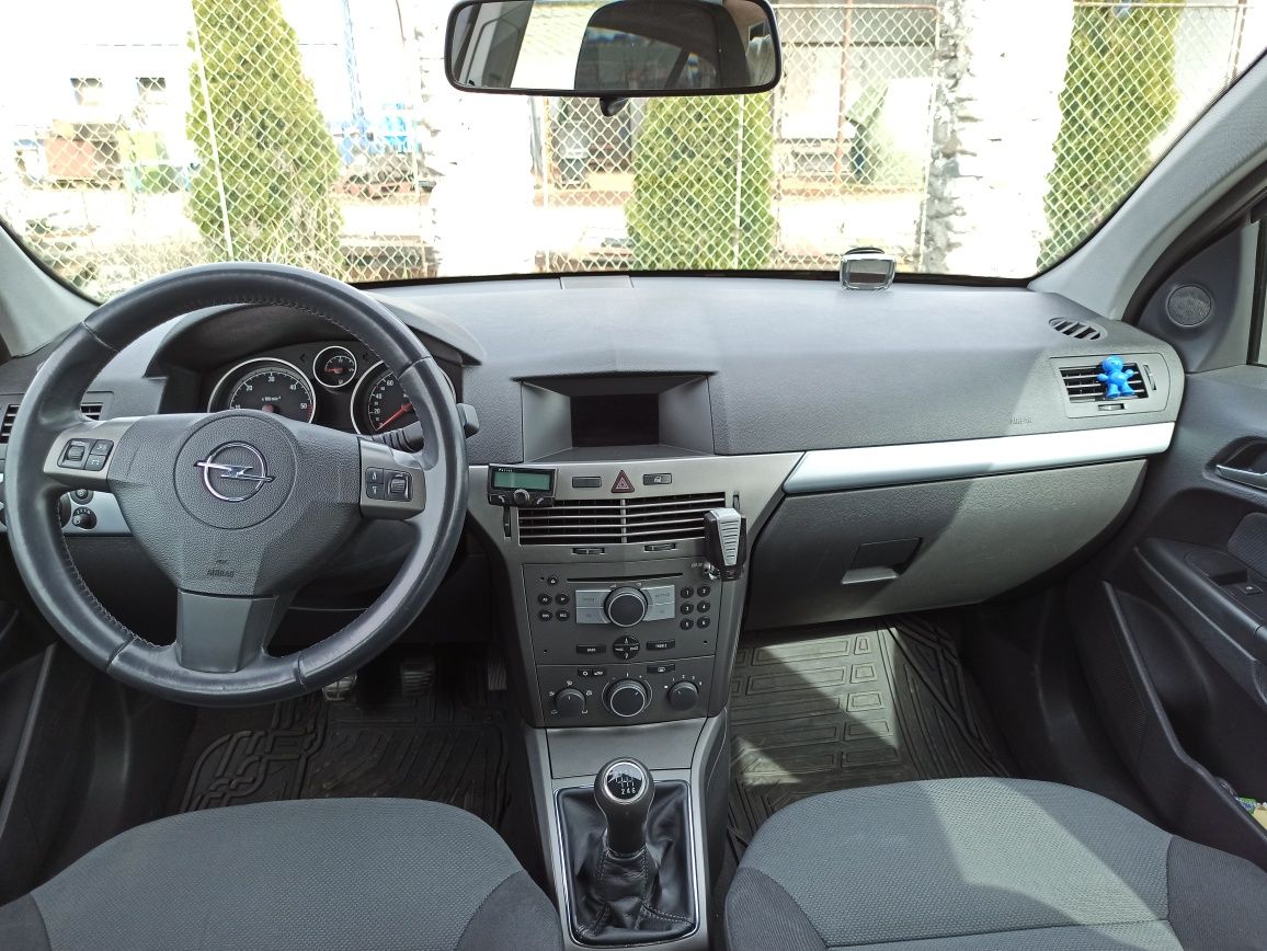 Opel Astra H , 1.3 cdti (cu defecțiune la motor)