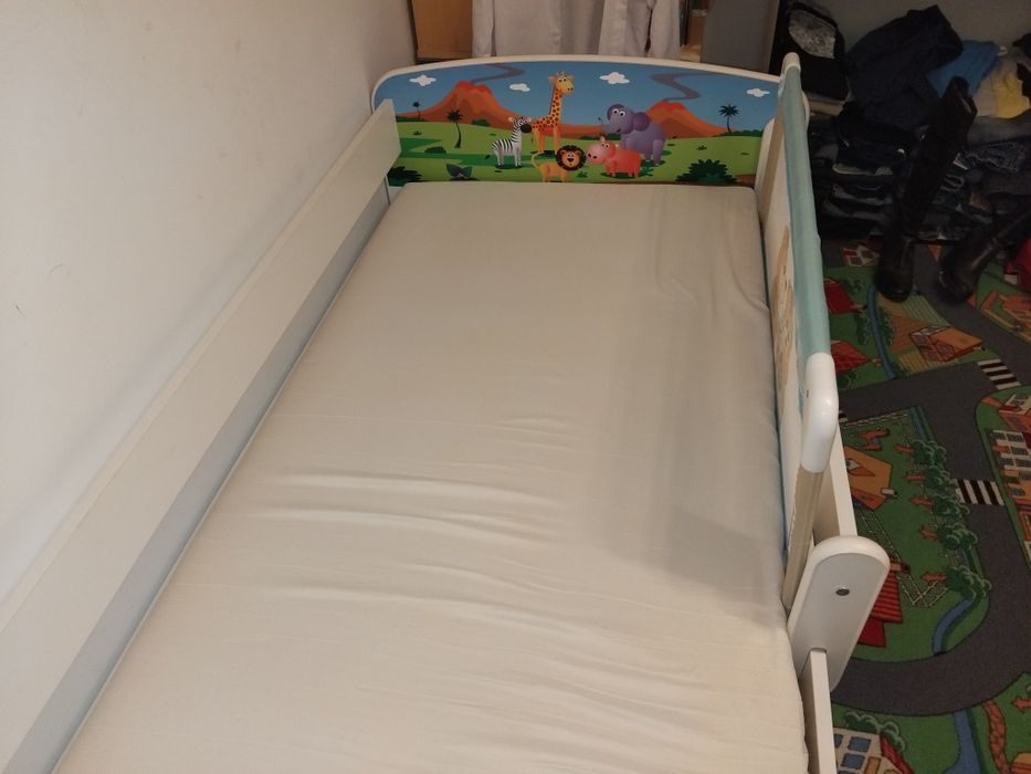 Pat copii cu spatiu depozitare si saltea inclusa