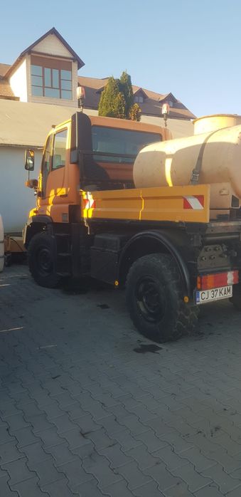 Vănd Unimog U 300