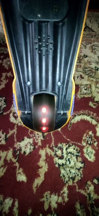 детский самокат в отличном состоянии