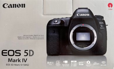 Фотоапарат Canon 5D Mark IV