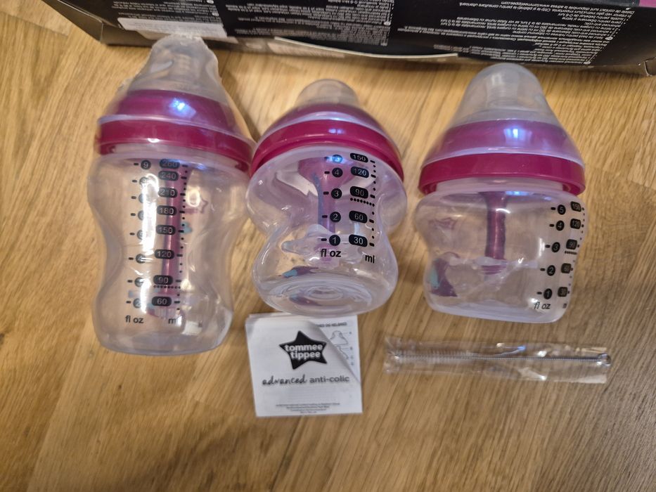 3 biberoane anti colici Tomee Tipee