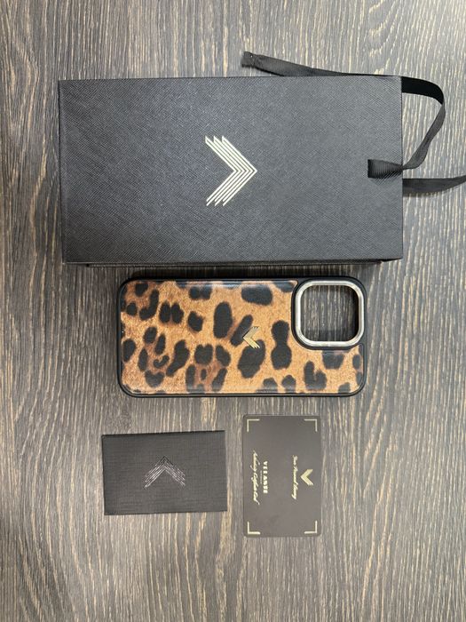 MrsAmanet: husa velante iphone 16 pro max