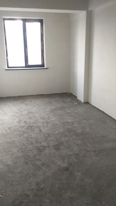 фаргона ш. фестивал худида 1 хонали квартира сотилади