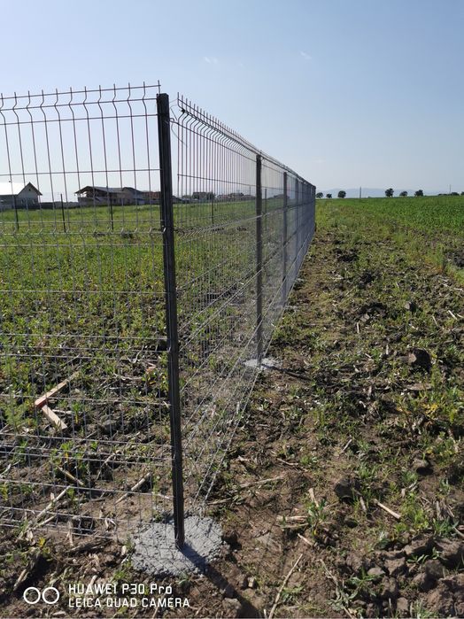 Executam garduri si imprejmuiri terenuri