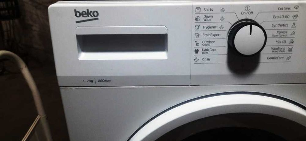 Masina de spalat rufe Beko, 7 kg, 1000 RPM,  ProSmart™ Inverter