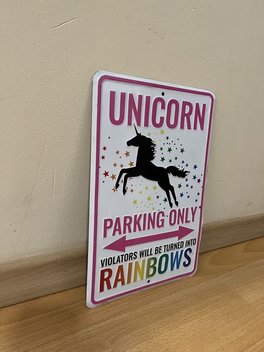 Метална табела Unicorn – parking only