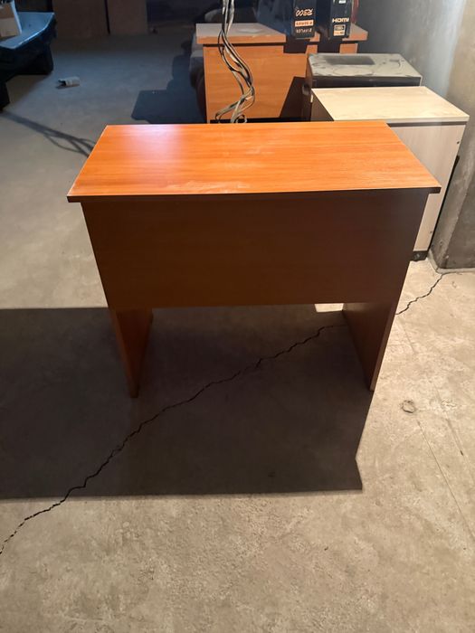 Офисная мебель тумбочки шкаф диван