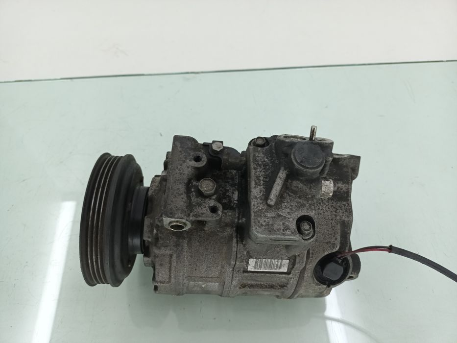 Dezmembrez Compresor clima de pe Audi A4 B6 2001-2005