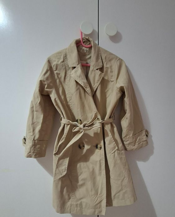 Trench Zara 7 ani
