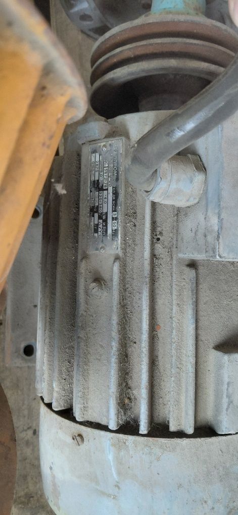 Продавам Електродвигател 4 kw
