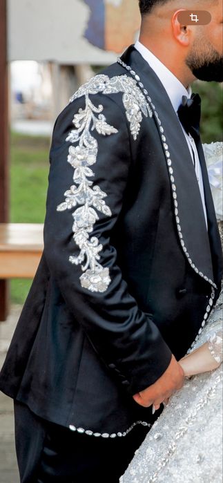 Costum de mire facut la DelPapo