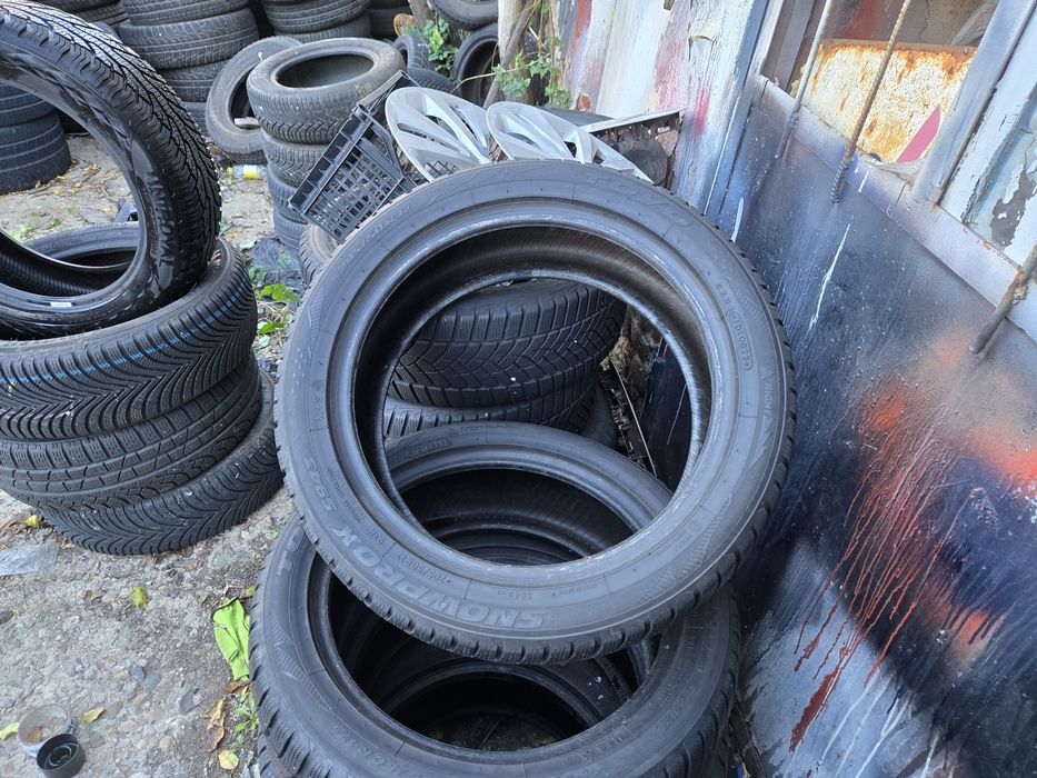 2бр. 205 50 17 Toyo зимни.