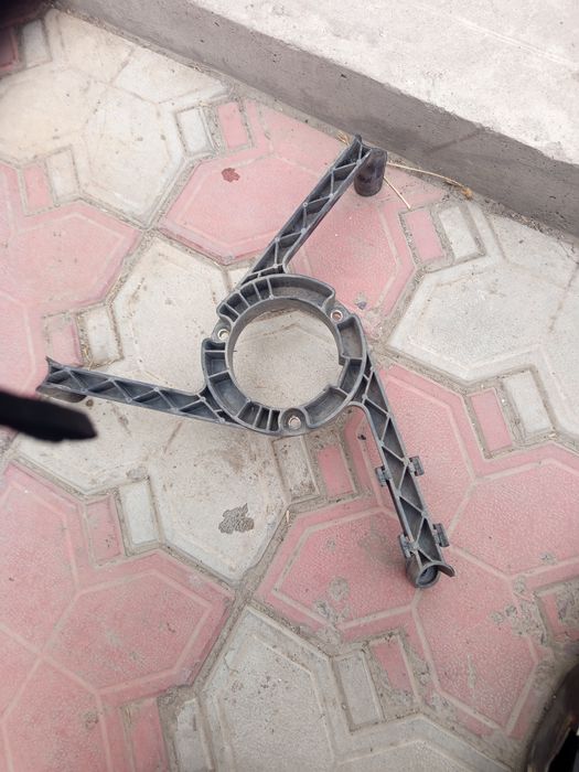 Продам крепление вентилятора двигателя ВАГ 1.4