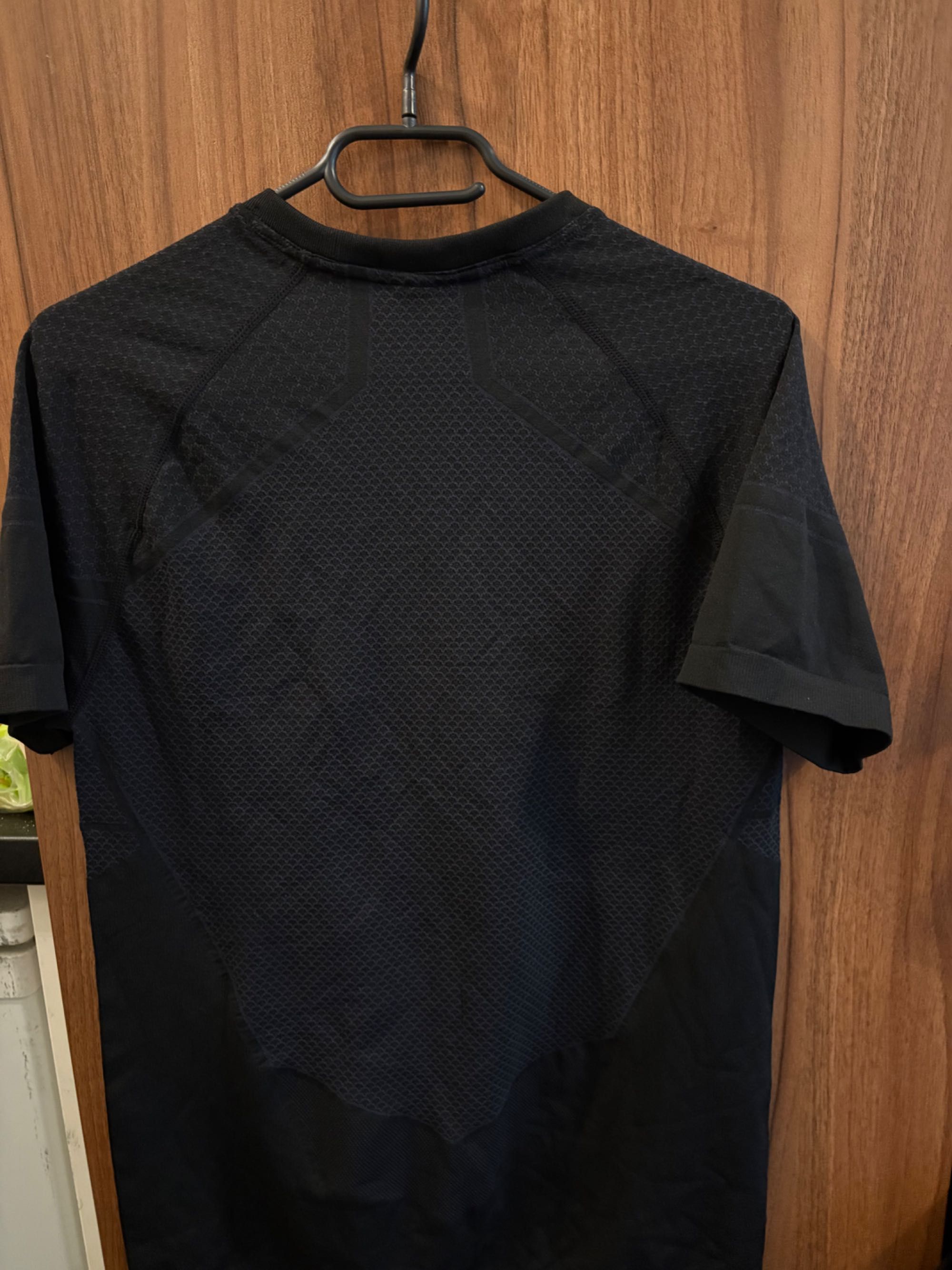 Gymshark onyx v3