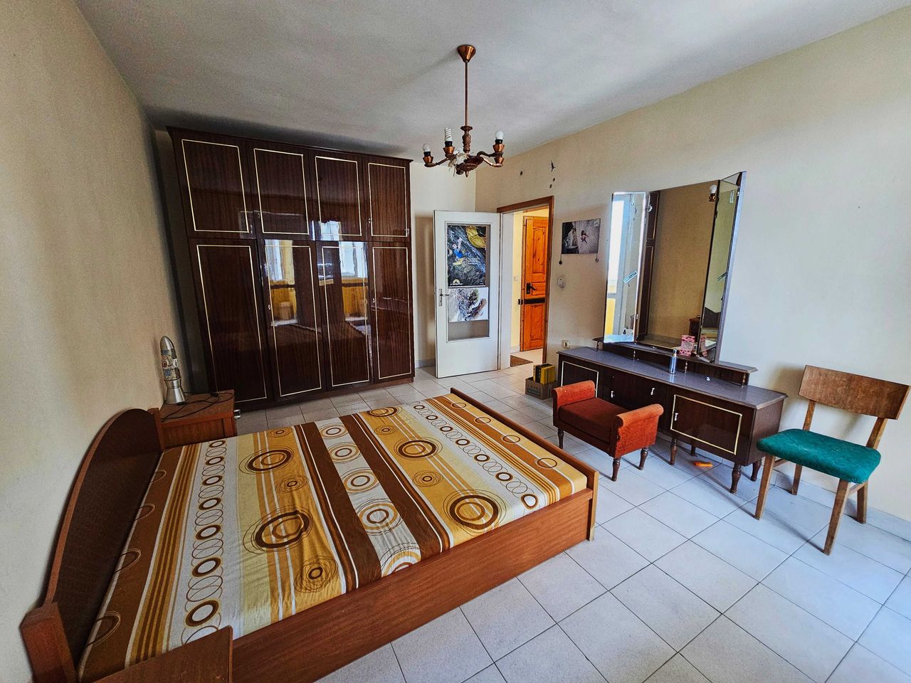 Продава се Тристаен апартамент в Велико Търново, Център - 91 кв.м за 1077 €/кв.м - Снимка #9